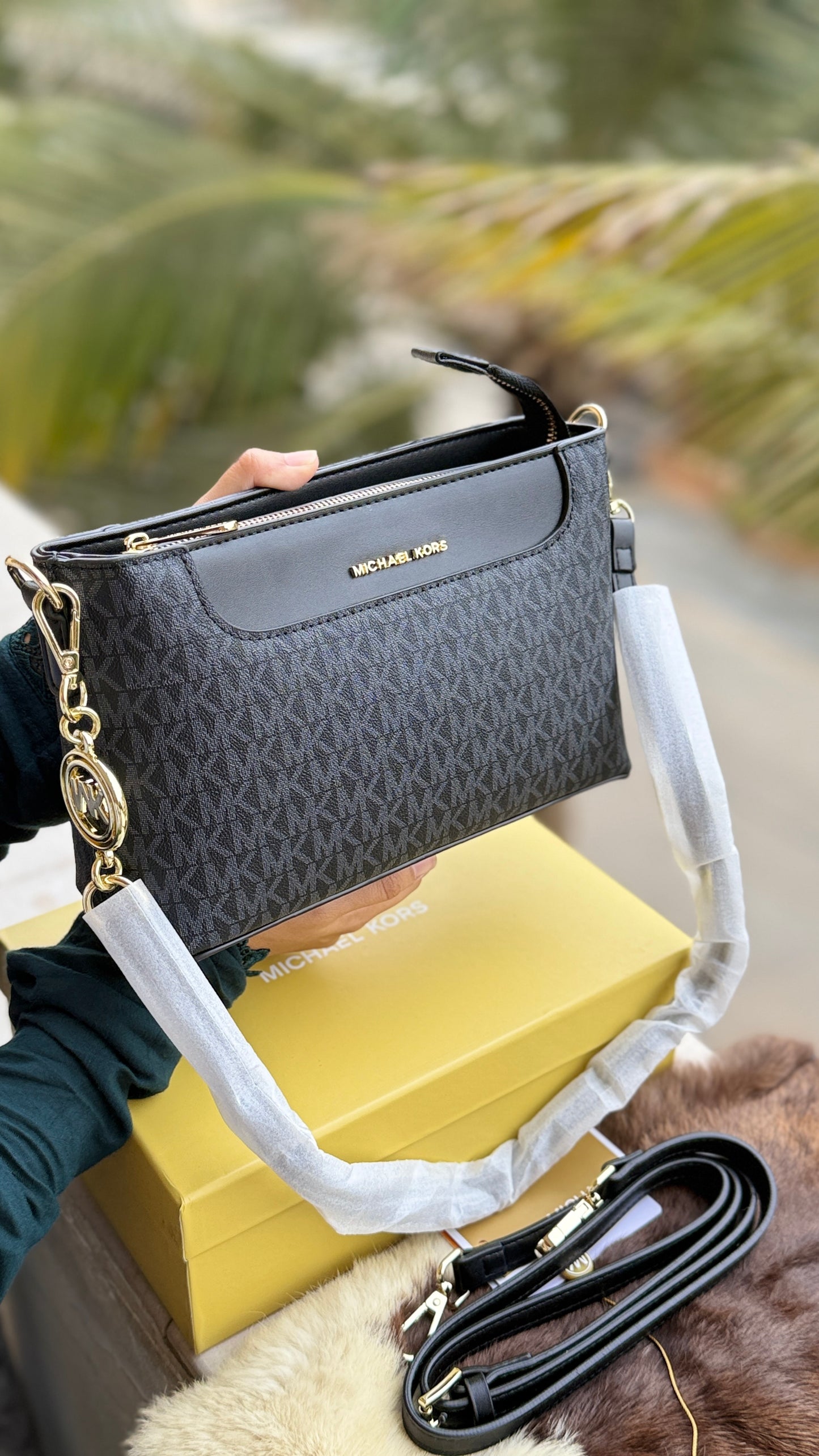 Michael Kors Crossbody/Shoulder Bag Master Series- With box