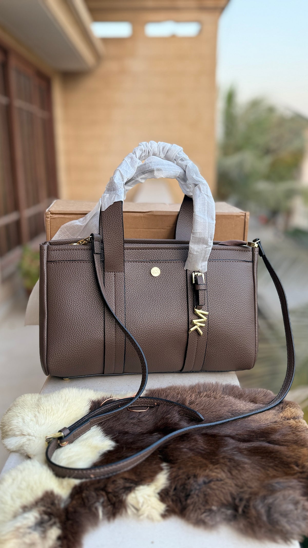 Michael Kors Romee Satchel-Master Plus Series-Folding Box
