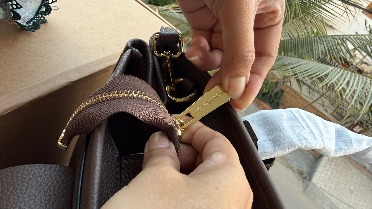 Michael Kors Romee Satchel-Master Plus Series-Folding Box
