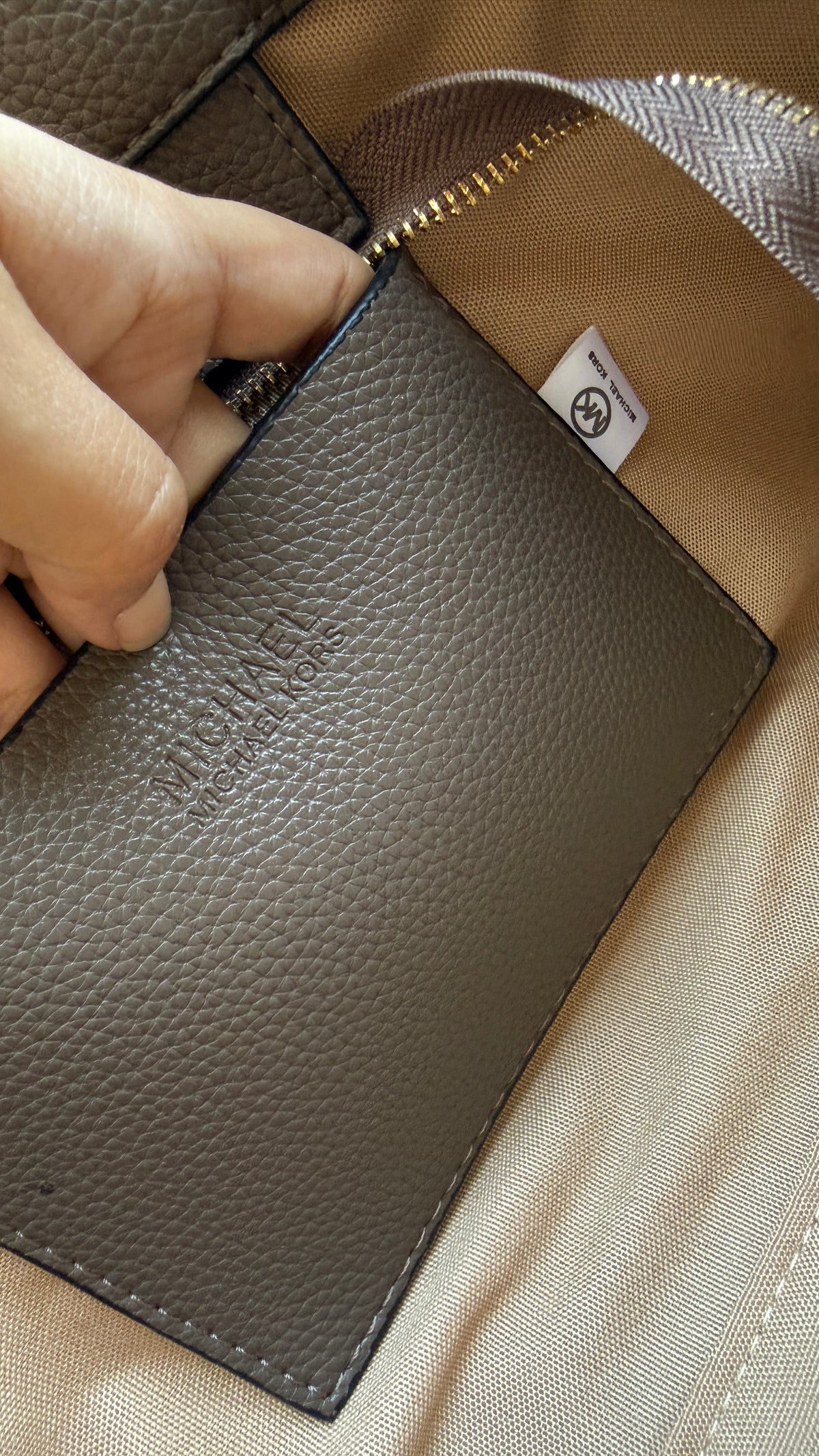Michael Kors Romee Satchel-Master Plus Series-Folding Box