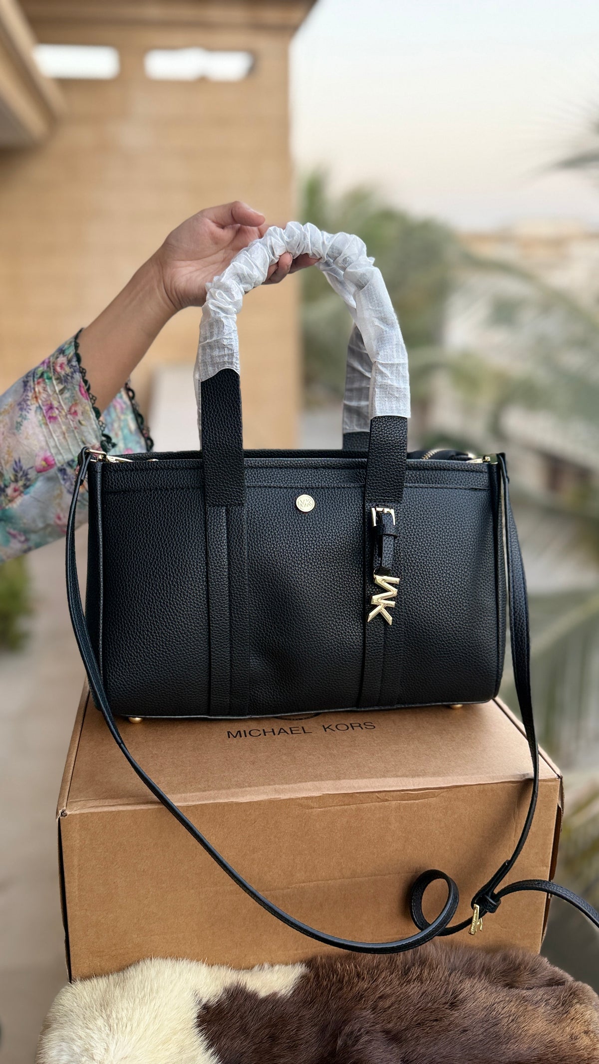 Michael Kors Romee Satchel-Master Plus Series-Folding Box