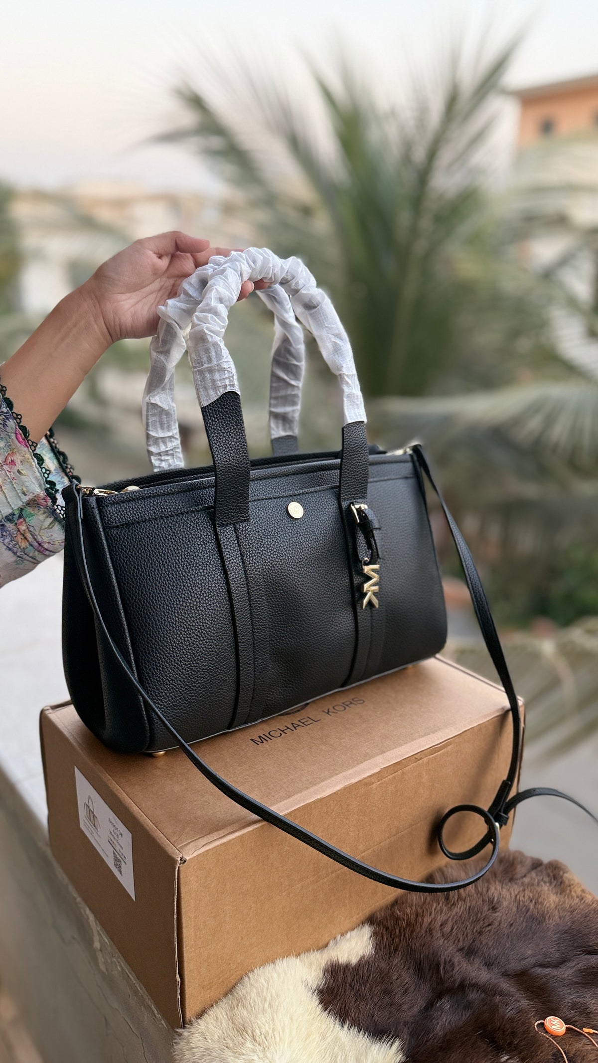 Michael Kors Romee Satchel-Master Plus Series-Folding Box