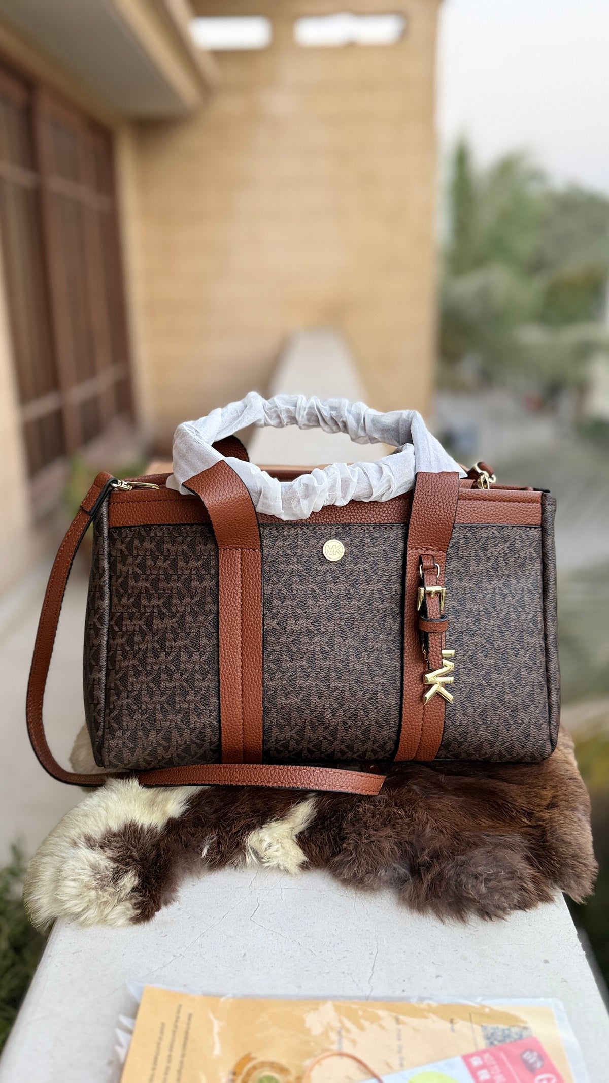 Michael Kors Romee Satchel-Master Plus Series-Folding Box