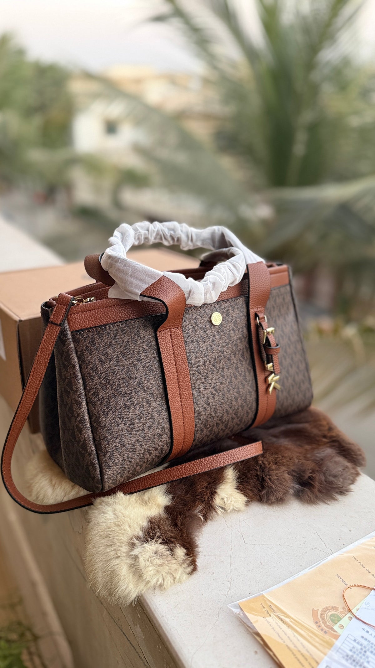 Michael Kors Romee Satchel-Master Plus Series-Folding Box