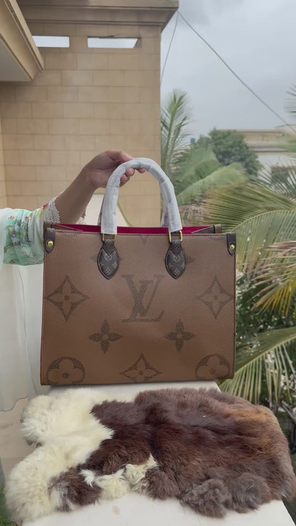 Louis Vuitton On the go MM ( Dual Color ) Master Series.