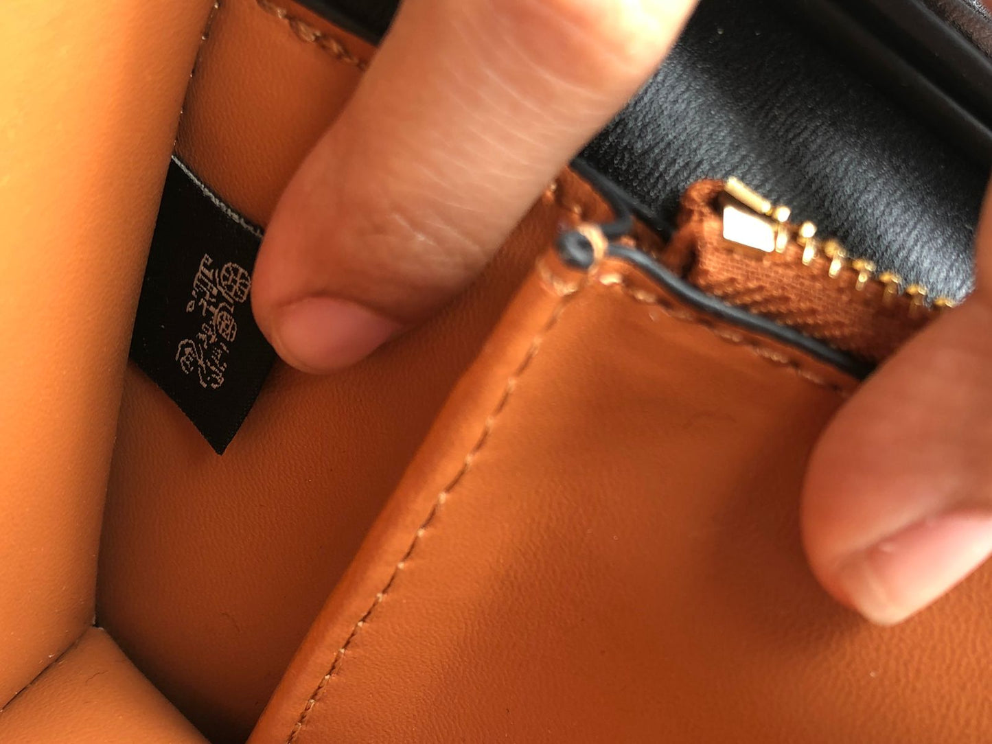 Coach IDOL 23 Crossbody/Shoulder bag,Master Series-With box