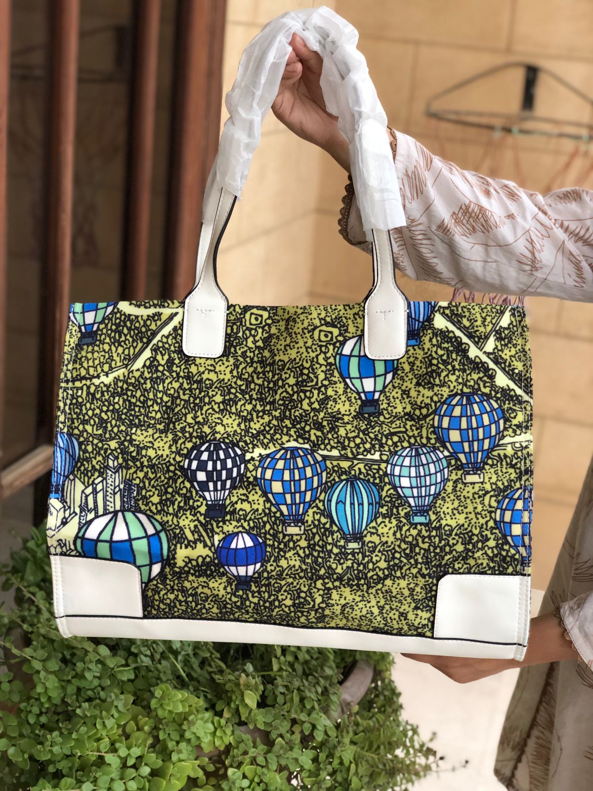 T O R Y B U R C H Ella Printed Tote.